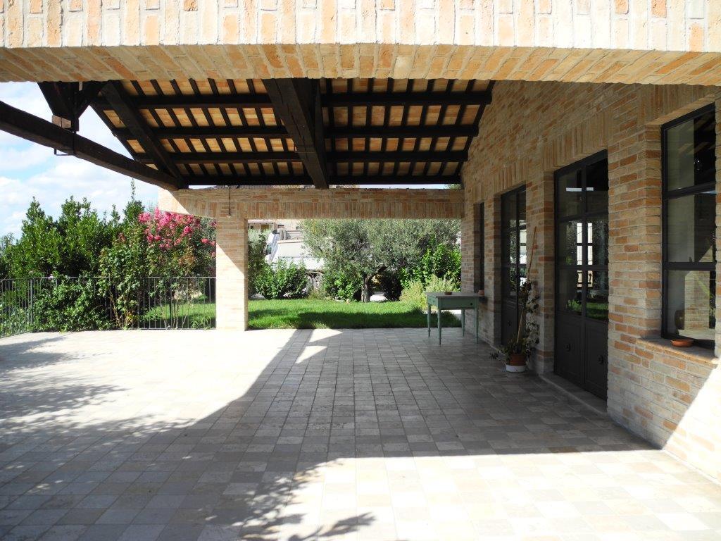 ホテルAgriturismo Eschito Montottone エクステリア 写真
